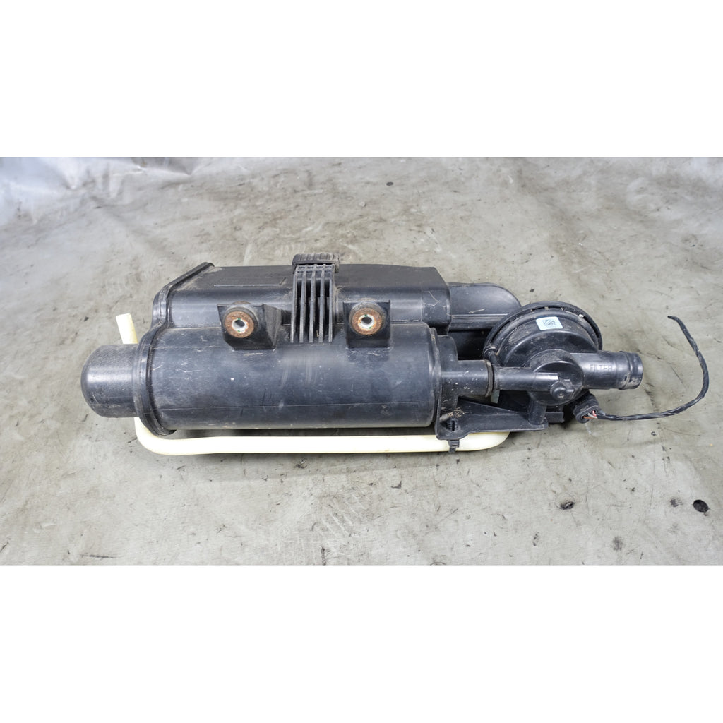 BMW F22 F30 F32 F34 F36 N26 SULEV EVAP Activated Charcoal Canister OEM 2012-2016