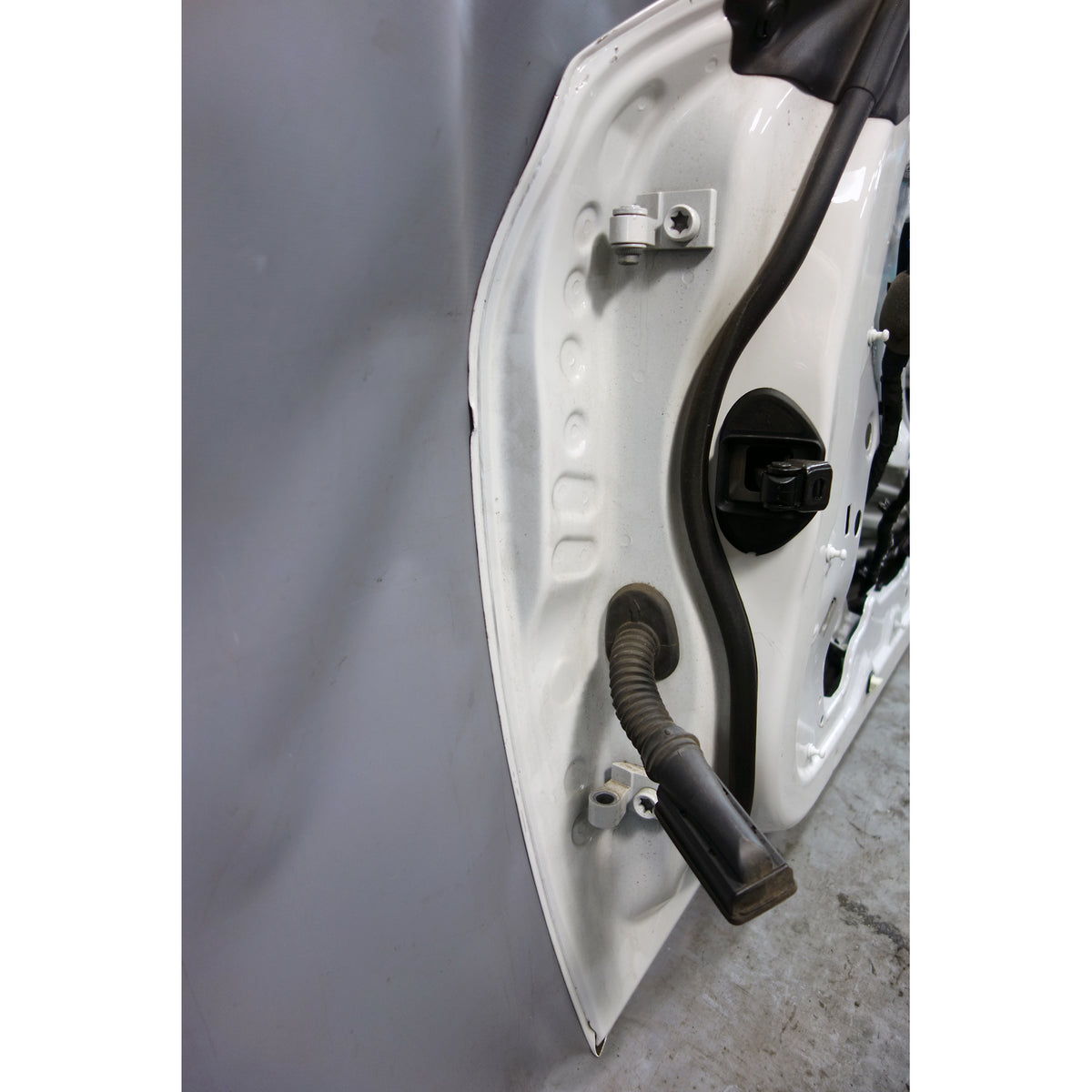 Damaged 2022-2026 BMW G42 G87 Right Front Door Shell  Alpine White 3 OEM