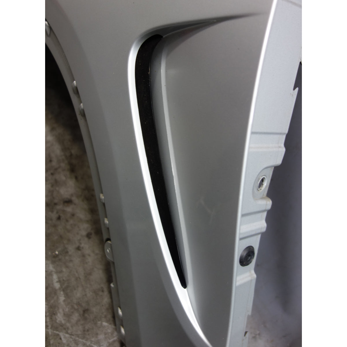 14-18 BMW F15 X5 Left Front Drivers Fender Panel Glacier Silver Metallic A83 OEM