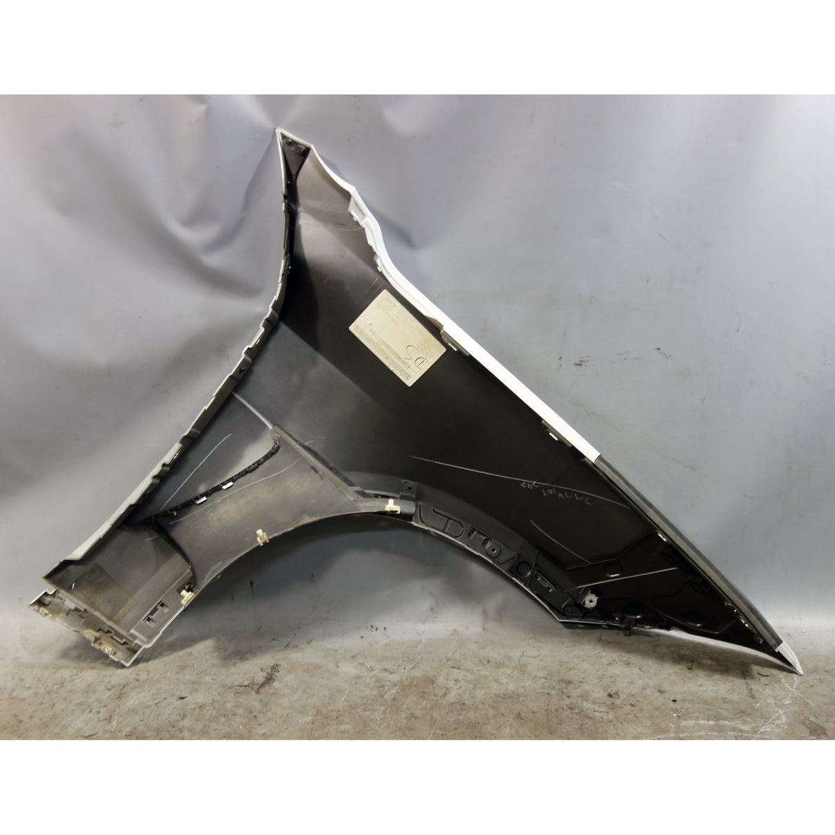 14-18 BMW F15 X5 Left Front Drivers Fender Panel Glacier Silver Metallic A83 OEM