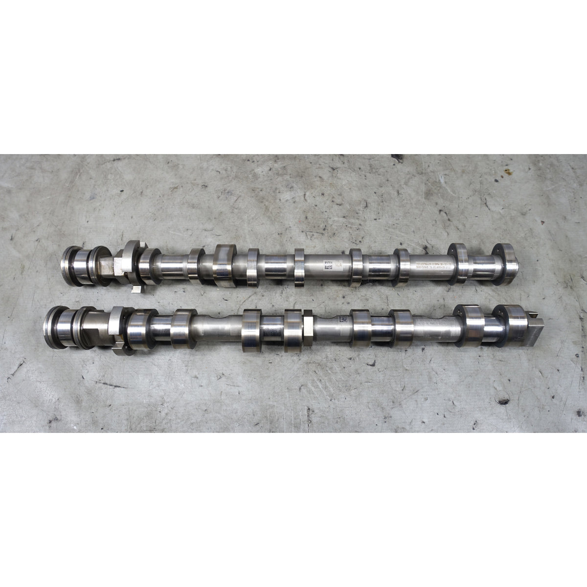 BMW F10 F06 F15 N63 S63 V8 Bank 1 Right Camshaft Pair Intake Exhaust 13-19 OEM