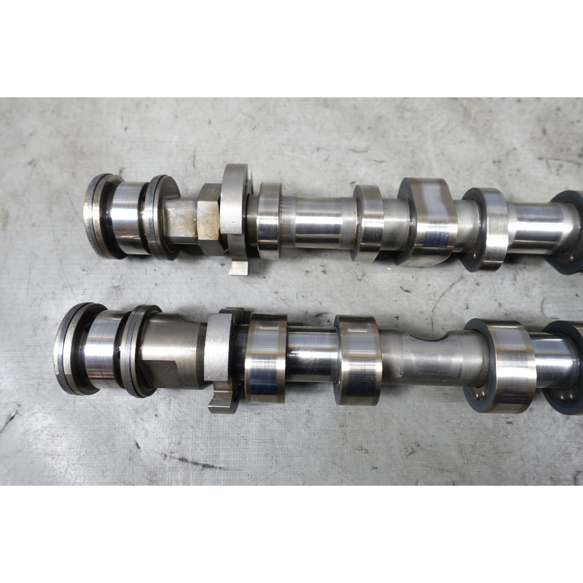 BMW F10 F06 F15 N63 S63 V8 Bank 1 Right Camshaft Pair Intake Exhaust 13-19 OEM