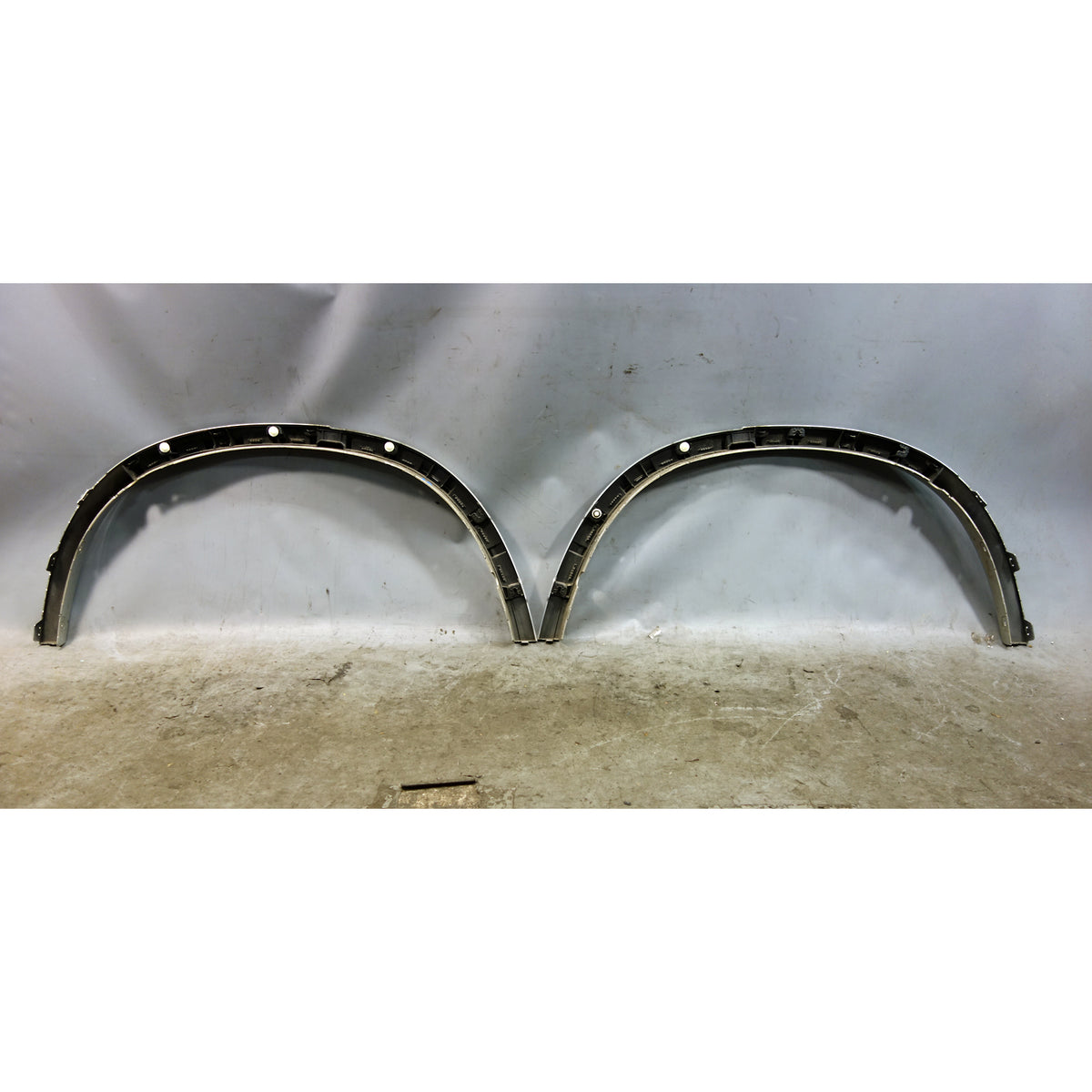 BMW X5 F15 M Sport OEM Rear Wheel Arch Trim Fender Flare Pair Silver 2014-2018