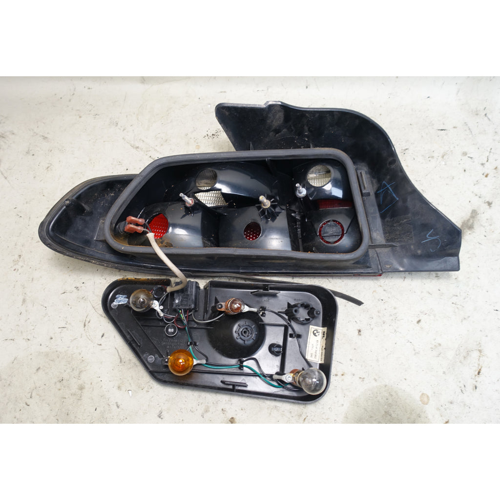 BMW Z3 Roadster OEM Left Passenger Rear Tail Light Lamp White Turn Signal 97-02