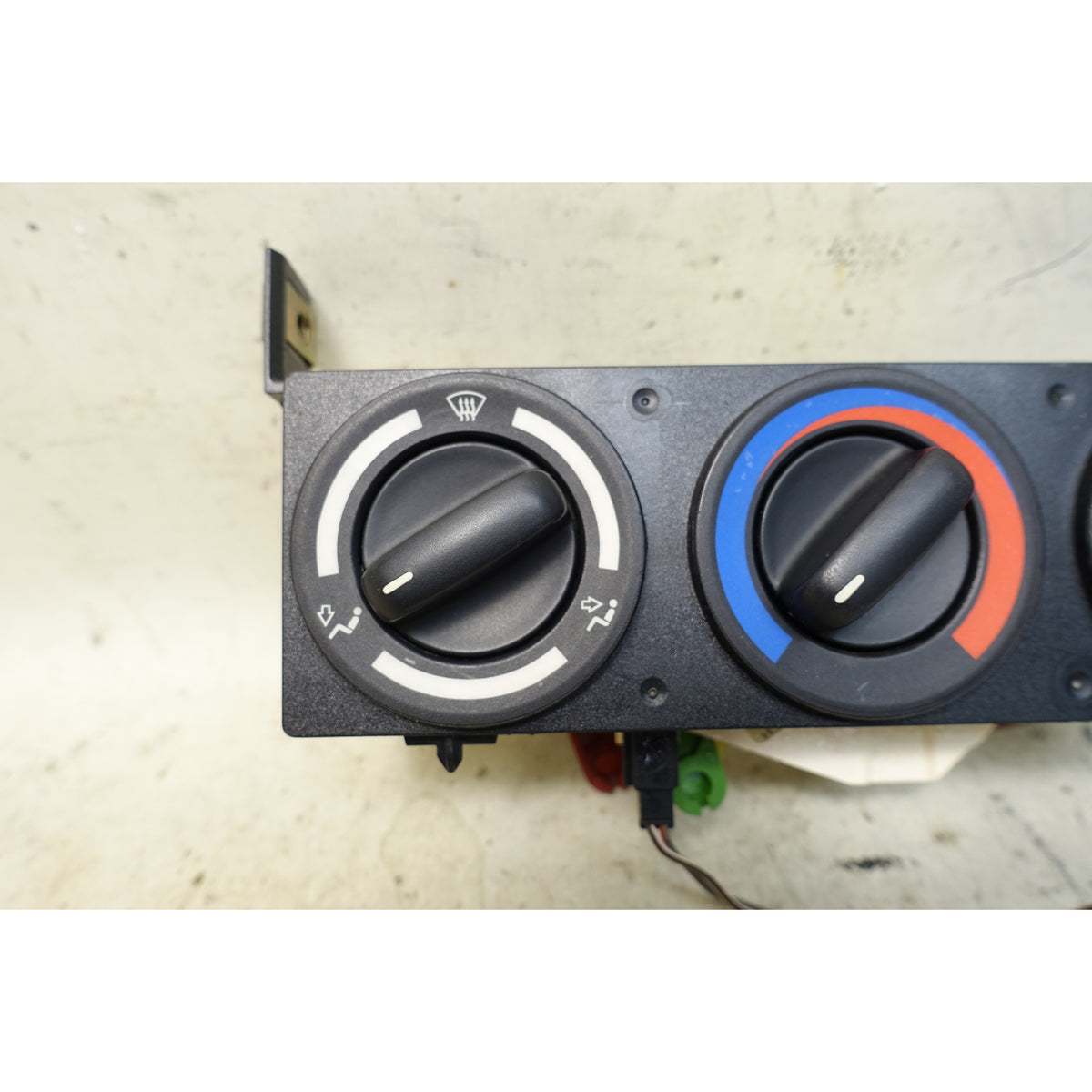 BMW Z3 Roadster Coupe Climate Control Face Panel OEM 1996-2002