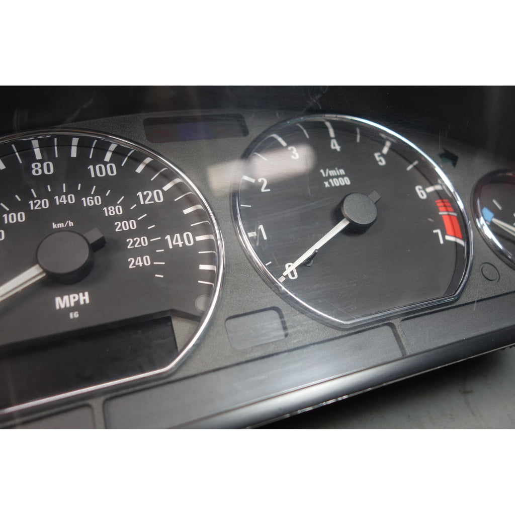 BMW Z3 2.3 2.8 Roadster Coupe OEM Instrument Cluster Speedometer Chrome Rings