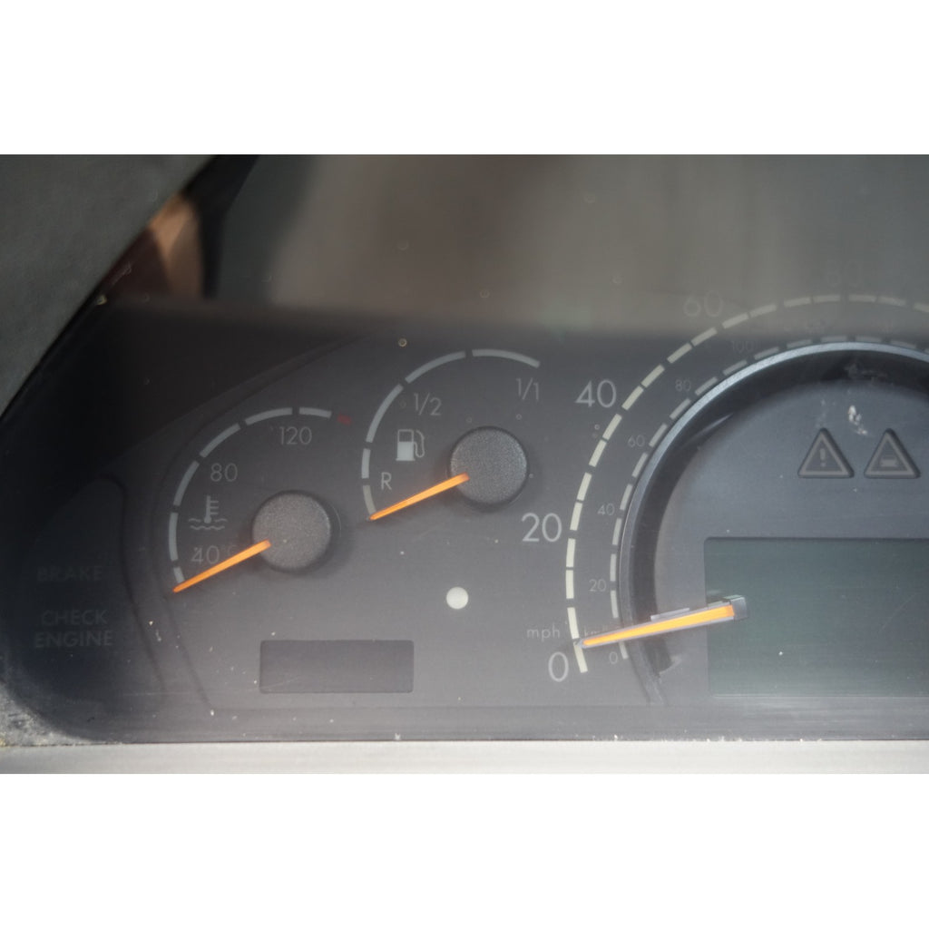 Mercedes-Benz CL500 W215 Instrument Cluster Speedometer A2205408111 *For Parts*
