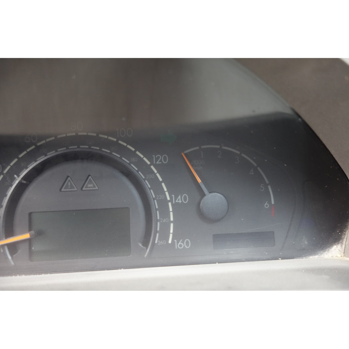 Mercedes-Benz CL500 W215 Instrument Cluster Speedometer A2205408111 *For Parts*