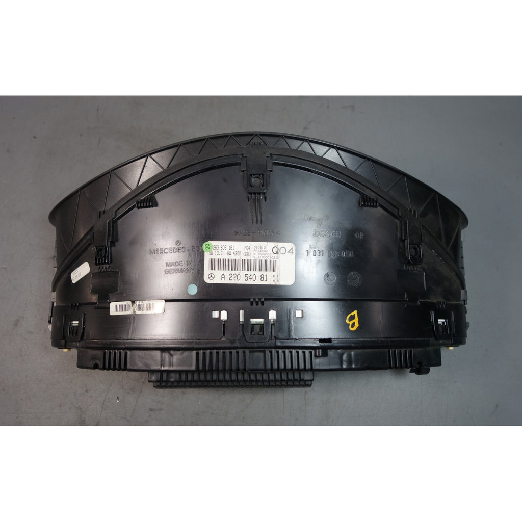 Mercedes-Benz CL500 W215 Instrument Cluster Speedometer A2205408111 *For Parts*