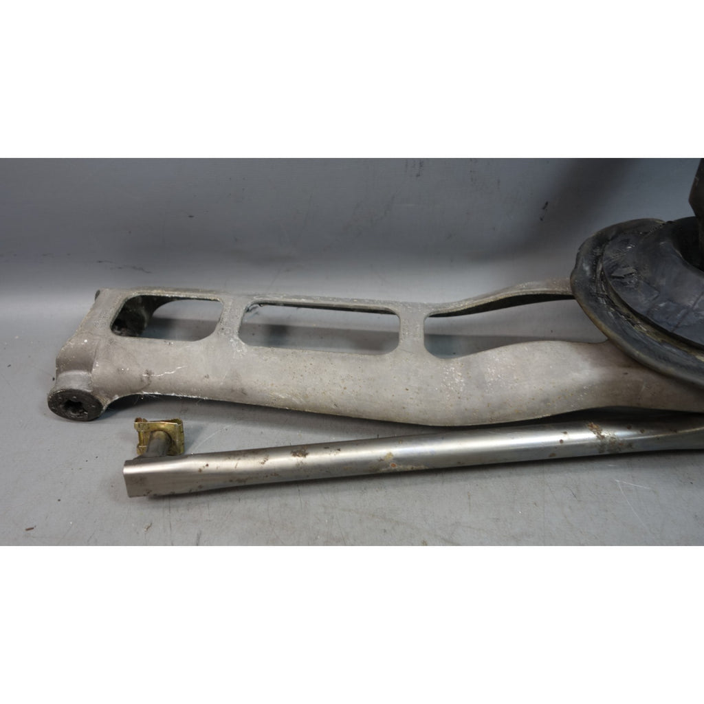BMW E60 525i 530i Shifter Assembly for Manual Transmission OEM M54 N52 6-Cyl RWD